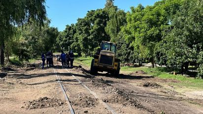 Descarrilamiento del Belgrano Cargas en Santa Fe: retiraron todos los vagones y restan trabajos sobre las vías