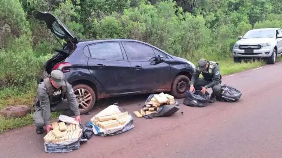 Gendarmería Nacional secuestró más de 100 kilos de marihuana.