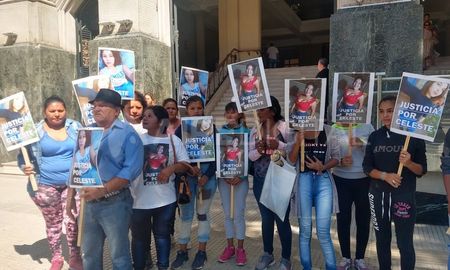 Los familiares de la joven asesinada en Monte Vera se dieron cita en tribunales Los familiares de la joven asesinada en Monte Vera se dieron cita en tribunales