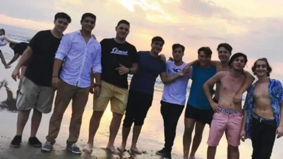 El 18 de enero de 2020, el joven Fernando Báez Sosa fue asesinado por un grupo de rugbiers a la salida del boliche en Villa Gesell.