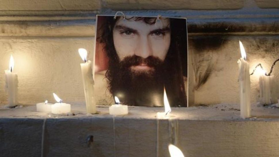 Sentido homenaje en la escuela donde debía votar Santiago Maldonado