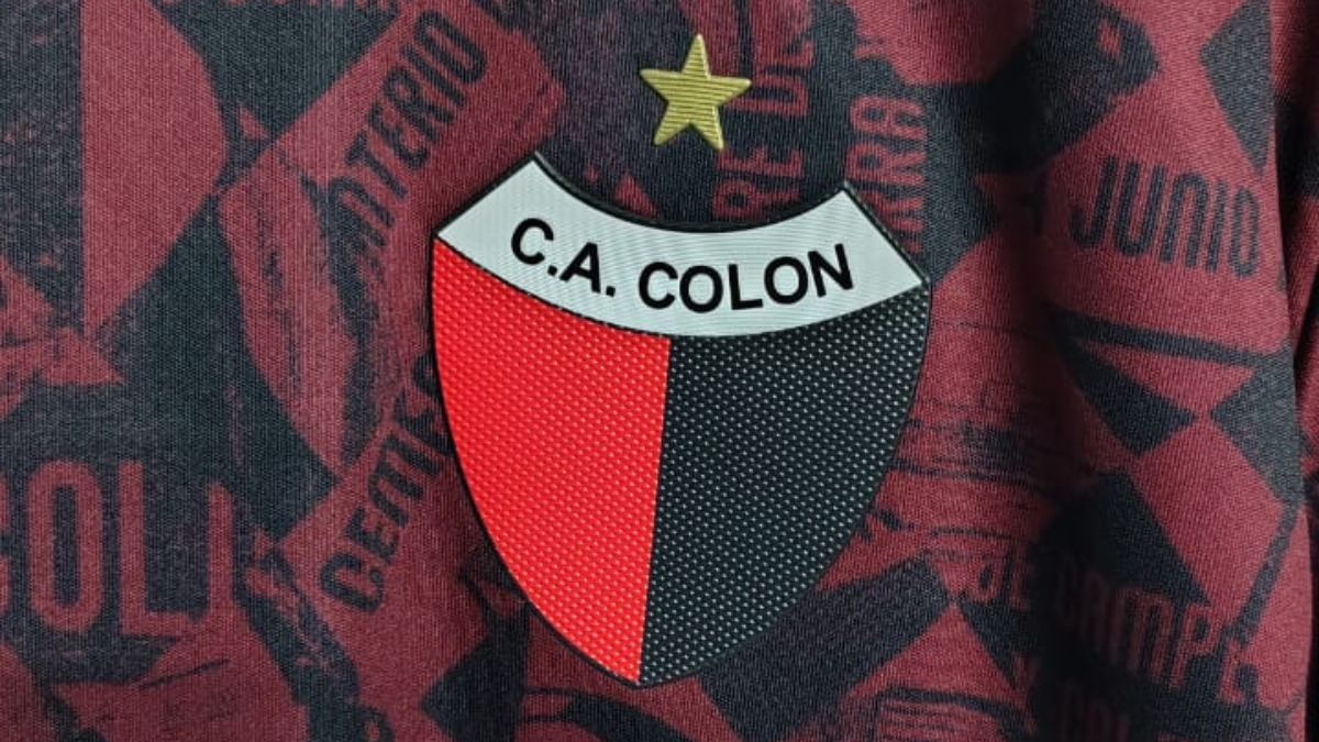 Colón está de estreno: la camiseta alternativa que usará en su visita a Central Norte de Salta