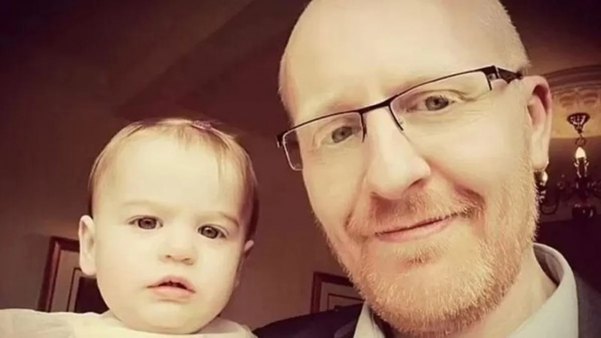 Matthew compartió varias imágenes de su hijo en redes junto a la carta. 