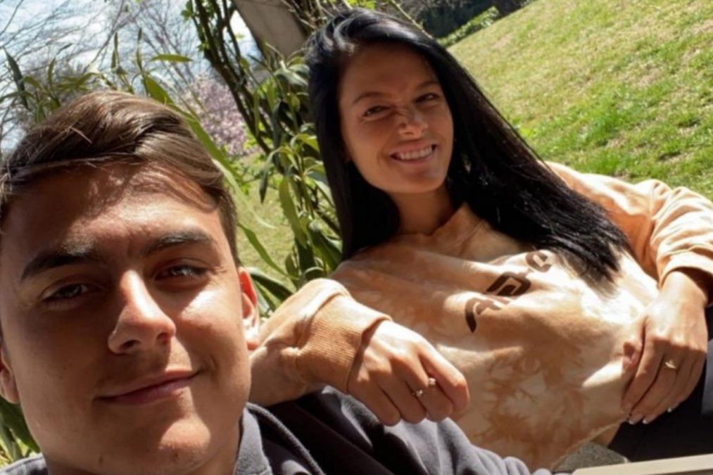 Video viral de cuarentena: Dybala y Oriana Sabatini se recuperan tocando el piano