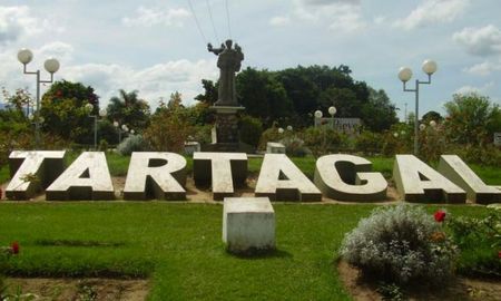 El Ministerio de Seguridad de la Nación emitió este viernes un Alerta Sofía por la sustracción de una beba recién nacida en el Hospital de Tartagal, en la provincia de Salta. El Ministerio de Seguridad de la Nación emitió este viernes un Alerta Sofía por la sustracción de una beba recién nacida en el Hospital de Tartagal, en la provincia de Salta.
