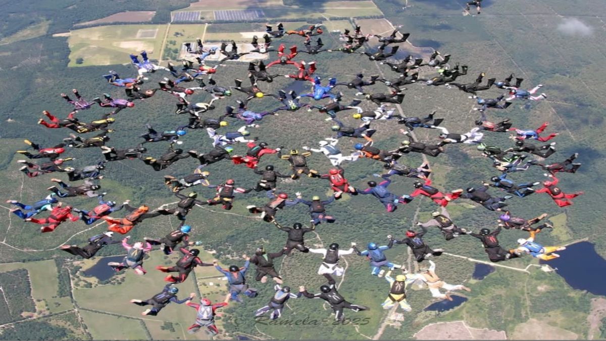 Uno de los momentos m&aacute;s importantes de su carrera fue participar de un r&eacute;cord sudamericano de paracaidismo.