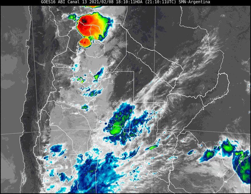 Imagen satelital a las 18.10 horas del lunes.