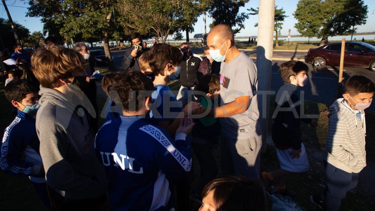 Los amigos de de Fran asistieron a conmemorarlo.
