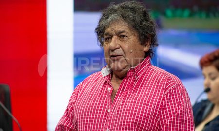 Cacho Deicas fue dado de alta después de haber estado internado por un ACV. Cacho Deicas fue dado de alta después de haber estado internado por un ACV.