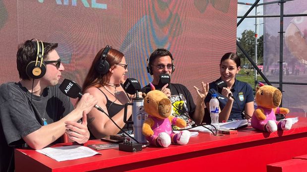 Malena Santillán pasó por Santa Siesta en el FanFest del Parque del Sur.