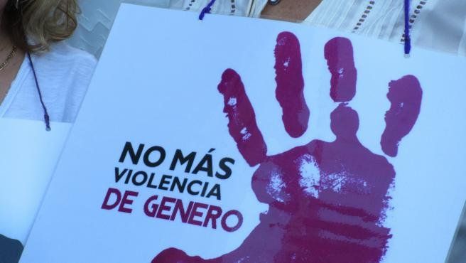 La secretaria de Género de la provincia, Celia Arena indicó que los puntos violetas se suman en el Plan Incluir, y estarán ubicados en las 40 microregiones en las que se dividió Santa Fe para concretar este tipo de abordajes.