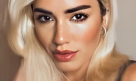 El inesperado mensaje que sorprendió a Lali. El inesperado mensaje que sorprendió a Lali.