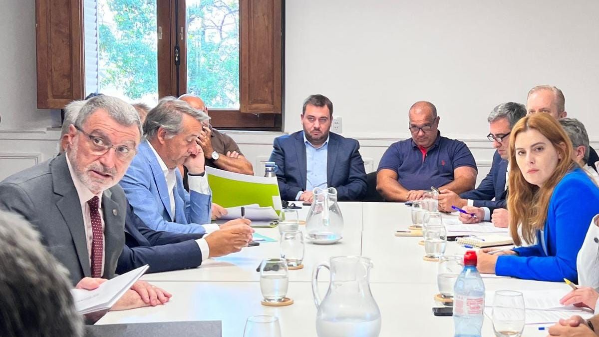 El ministro de Seguridad de Santa Fe, Rubén Rimoldi, concurrió a la Legislatura para brindar detalles sobre el uso de los fondos otorgados con la Ley de Emergencia en Seguridad en 2022.