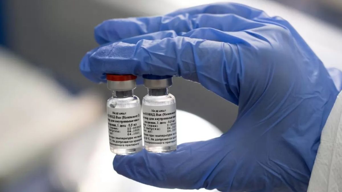 La vacuna rusa contra el coronavirus produjo una respuesta de anticuerpos en todos los participantes de las primeras etapas de los ensayos clínicos.