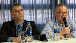 El fiscal regional de San Cristóbal Carlos Vottero junto al senador Felipe Michlig en la conferencia de prensa