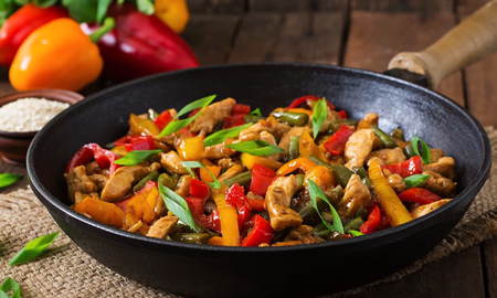 Cómo hacer el mejor wok de pollo y verduras en casa: la receta fácil y con pocos ingredientes Cómo hacer el mejor wok de pollo y verduras en casa: la receta fácil y con pocos ingredientes