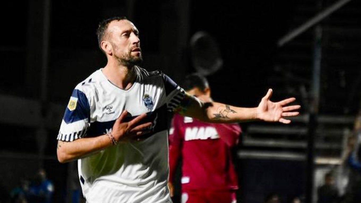 Liga Profesional: Gimnasia superó a Lanús en La Plata.