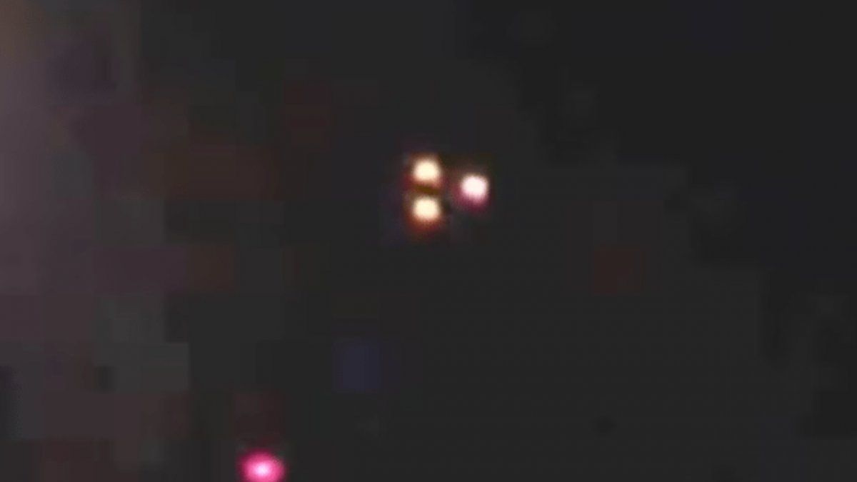 Un cineasta de los Estados Unidos filmó un OVNI con forma piramidal