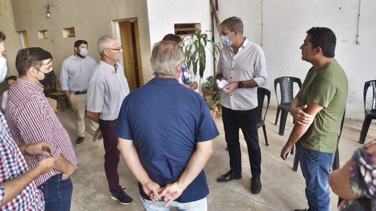 Juan Carlos Trovetti, presidente de la vecinal del barrio Transporte, expresó que las obras lo ponen muy contento, "pero no nos olvidamos que estuvimos postergados durante 50 años”.