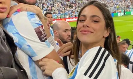 Tini Stossel fue a alentar a Rodrigo De Paul y a la Selección Argentina con su camiseta de la suerte Tini Stossel fue a alentar a Rodrigo De Paul y a la Selección Argentina con su camiseta de la suerte
