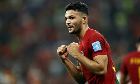El delantero del Benfica, Gonçalo Matias Ramos, marcó tres de los seis goles de Portugal. El delantero del Benfica, Gonçalo Matias Ramos, marcó tres de los seis goles de Portugal.