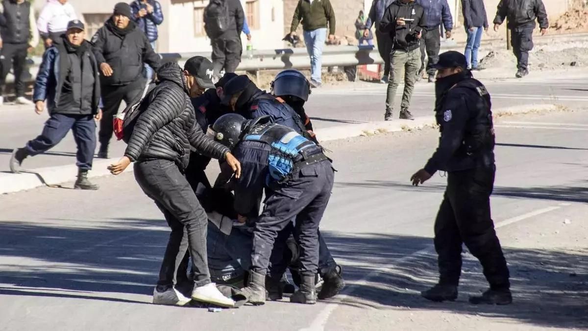 El intenso clima vivido en Jujuy por las protestas en el marco de la reforma constitucional cesó.