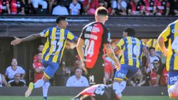 altText(Newell's perdió el clásico rosarino y se hunde: último en la tabla anual y en zona de descenso)}