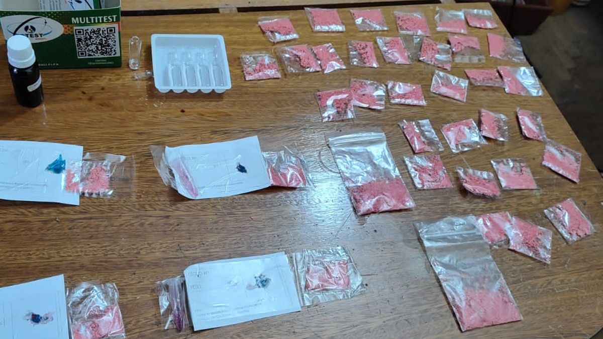 Parte del secuestro que realizaron los investigadores del área de drogas de Santa Fe capital.&nbsp;