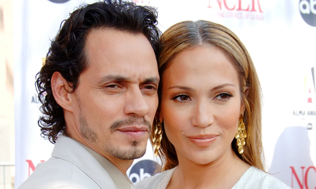 Jennifer Lopez nuevamente es noticia en los portales al ser fotografiada en Miami con su ex esposo, Marc Anthony. Jennifer Lopez nuevamente es noticia en los portales al ser fotografiada en Miami con su ex esposo, Marc Anthony.