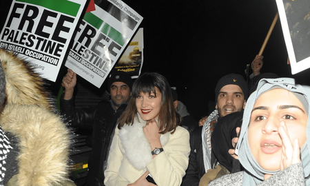 Bella Hadid habló sobre el conflicto en la Franja Gaza y dejó clara su postura: ¡Palestina por siempre! Bella Hadid habló sobre el conflicto en la Franja Gaza y dejó clara su postura: ¡Palestina por siempre!