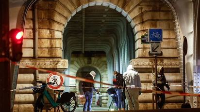 Tensión en París: gendarmes abatieron a un atacante armado con cuchillo en el Arco del Triunfo