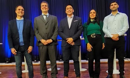Los candidatos al Concejo: Daniel Bailat, Juan Pablo Suligoy, Walter Kreni, Laura Werich e Iván Mitchell. Los candidatos al Concejo: Daniel Bailat, Juan Pablo Suligoy, Walter Kreni, Laura Werich e Iván Mitchell.