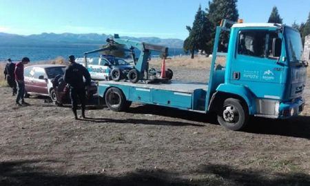 rompieron la cuarentena, tuvieron sexo en villa carino y terminaron presos rompieron la cuarentena, tuvieron sexo en villa carino y terminaron presos