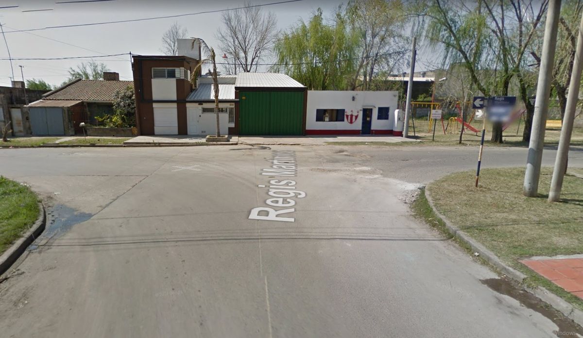 La vivienda de un oficial de la policía de Santa Fe fue objeto de un cuantioso robo ocurrido en la mañana de este viernes en Regís Martínez al 3800, de la ciudad de Santa Fe.