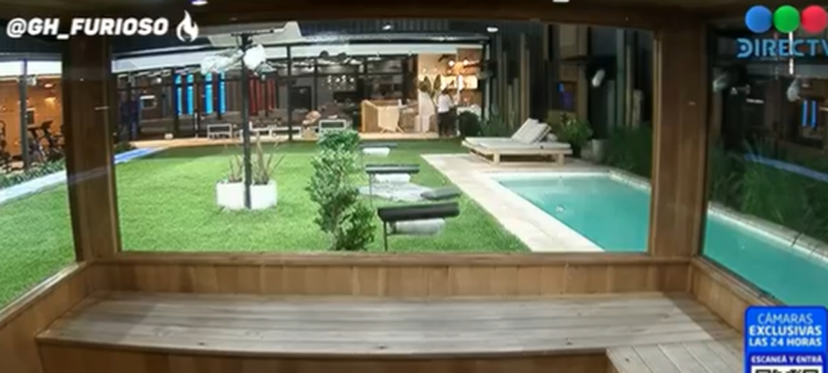  Gran Hermano 2023: una mujer fue captada por las cámaras del reality show mientras deambulaba por la casa. Gran Hermano 2023: una mujer fue captada por las cámaras del reality show mientras deambulaba por la casa. 