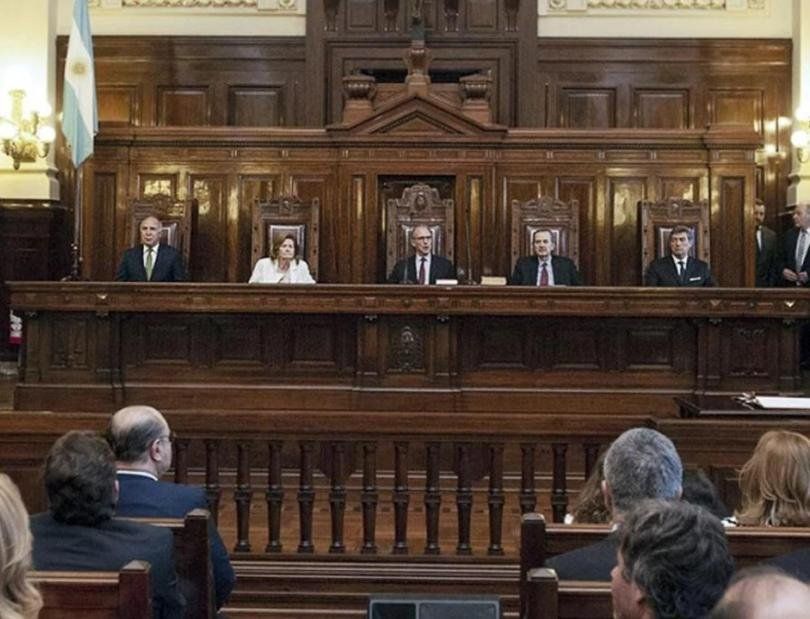 Tras el fallo de la Corte, el Gobierno devuelve a las provincias los fondos de IVA y Ganancias