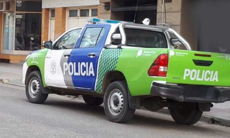 Detienen a una mujer en una entrega controlada de dinero y joyas tras llamado extorsivo. Detienen a una mujer en una entrega controlada de dinero y joyas tras llamado extorsivo.