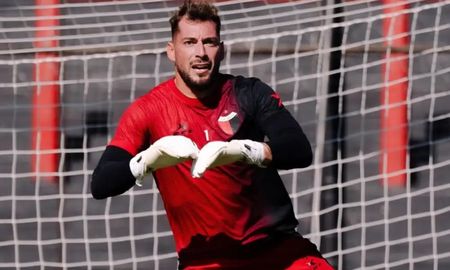 Ezequiel Medrán busca el equipo para recibir a Racing de Córdoba y la formación tendrá un cambio. ¿Quién será el arquero titular de Colón? Ezequiel Medrán busca el equipo para recibir a Racing de Córdoba y la formación tendrá un cambio. ¿Quién será el arquero titular de Colón?