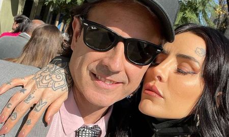 Cande Tinelli y Coti Sorokin, una historia de amor, celos y posesión que llegó al registro civil. Cande Tinelli y Coti Sorokin, una historia de amor, celos y posesión que llegó al registro civil.
