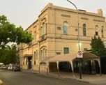 La mujer fue derivada al Hospital Cullen tras el accidente. La mujer fue derivada al Hospital Cullen tras el accidente.