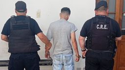 El detenido tiene 18 años y está vinculado con un doble homicidio en barrio Centenario. El detenido tiene 18 años y está vinculado con un doble homicidio en barrio Centenario.