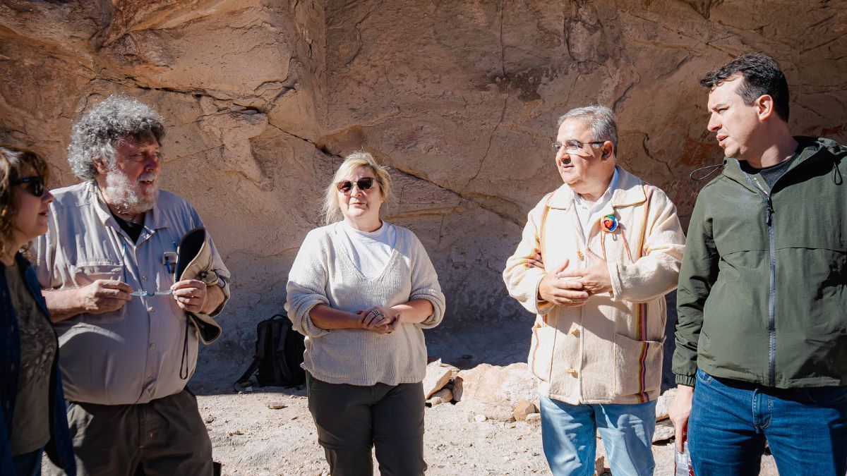 El gobernador de Catamarca, Raúl Jalil, realizó una recorrida oficial por la Cueva Cacao 1A, en la confluencia de las quebradas de Curuto y Cacao. El gobernador de Catamarca, Raúl Jalil, realizó una recorrida oficial por la Cueva Cacao 1A, en la confluencia de las quebradas de Curuto y Cacao.