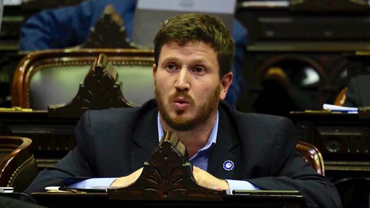 Angelini dijo que se trata de "un buen proyecto" de ley.