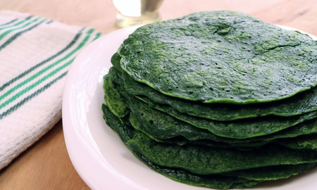 Sorprendé a todos con estos panqueques de espinaca, perfectos para un desayuno o cena ligera y deliciosa. Sorprendé a todos con estos panqueques de espinaca, perfectos para un desayuno o cena ligera y deliciosa.