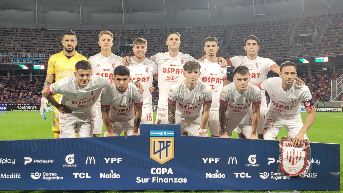 Unión se encuentra en la última posición de la tabla anual (sin contar a Arsenal). Unión se encuentra en la última posición de la tabla anual (sin contar a Arsenal).