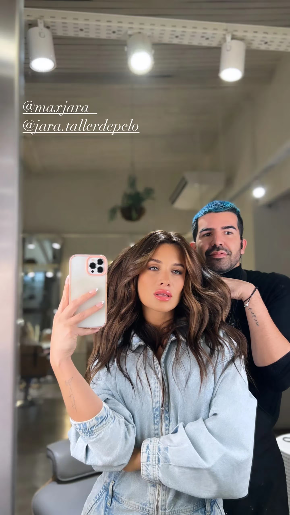 Camila Homs cambió su look y fue comparada con la China Suárez y Wanda Nara.