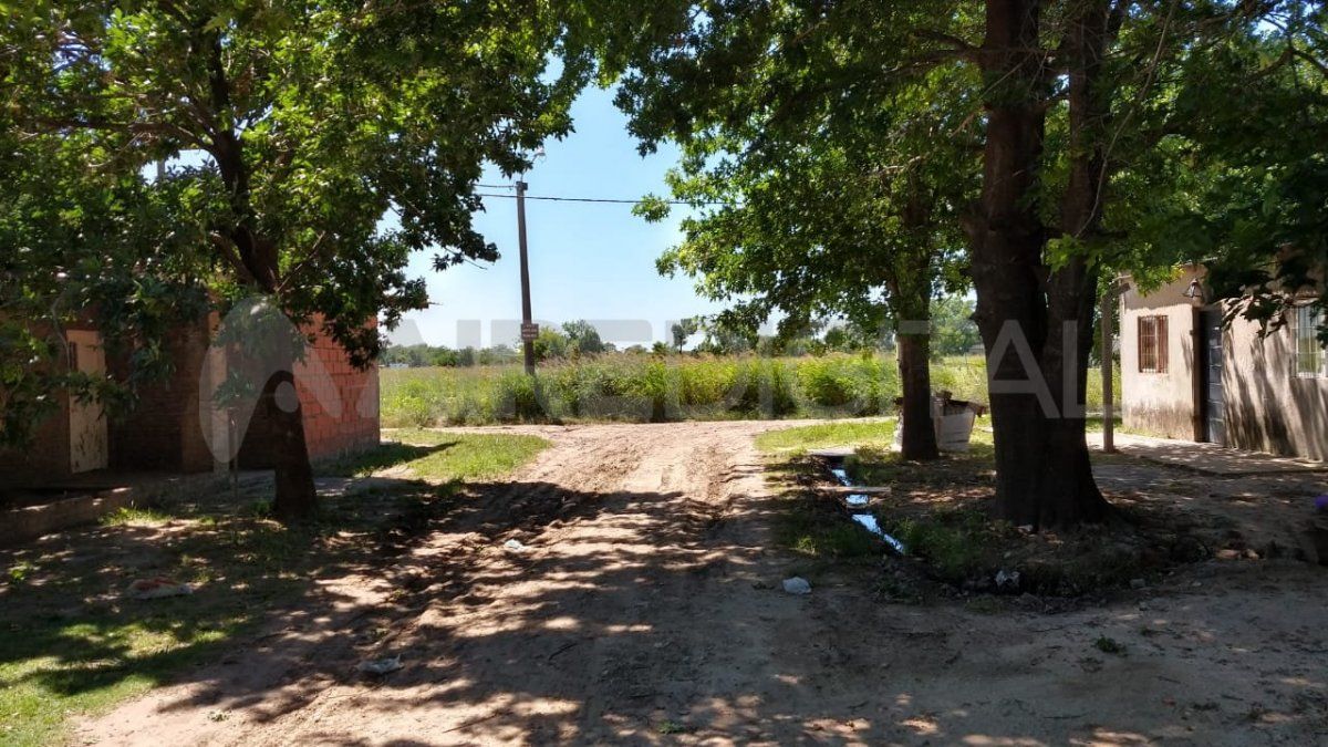 Parte del barrio Cabaña Leiva a la espera del mejorado en las calles y el corte de malezas.