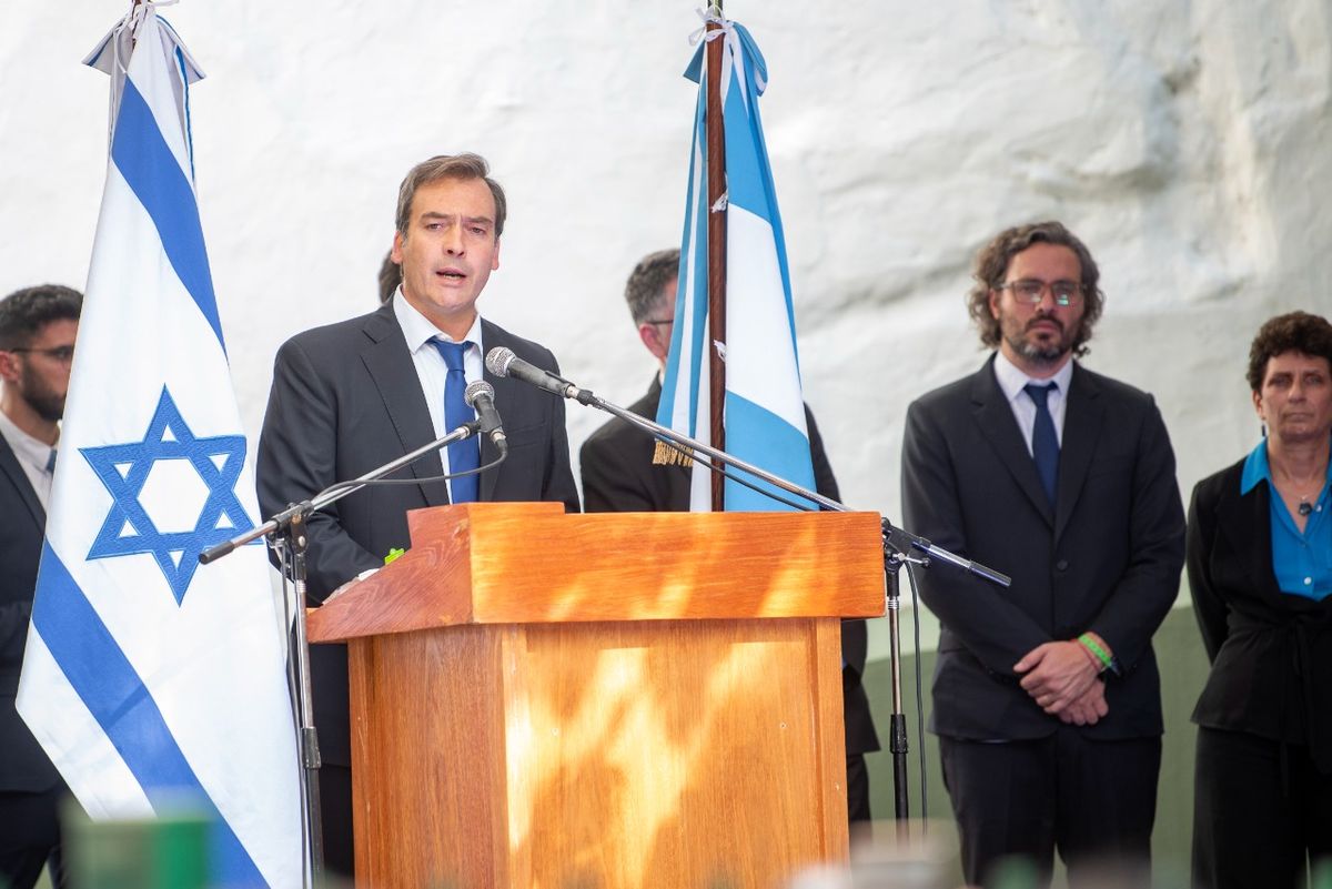 El 17 de marzo de 1992 tuvo lugar el tremendo hecho que causó 29 muertos y 242 heridos.