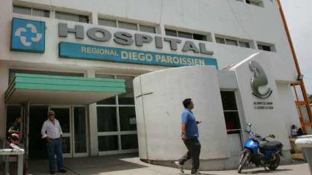 Se informó que el niño llegó al Hospital Regional Diego Paroissien de Maipú con un presunto cuadro febril