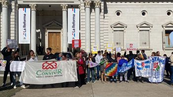 Protesta en Santa Fe en contra del veto a la Ley de Emergencia en Discapacidad